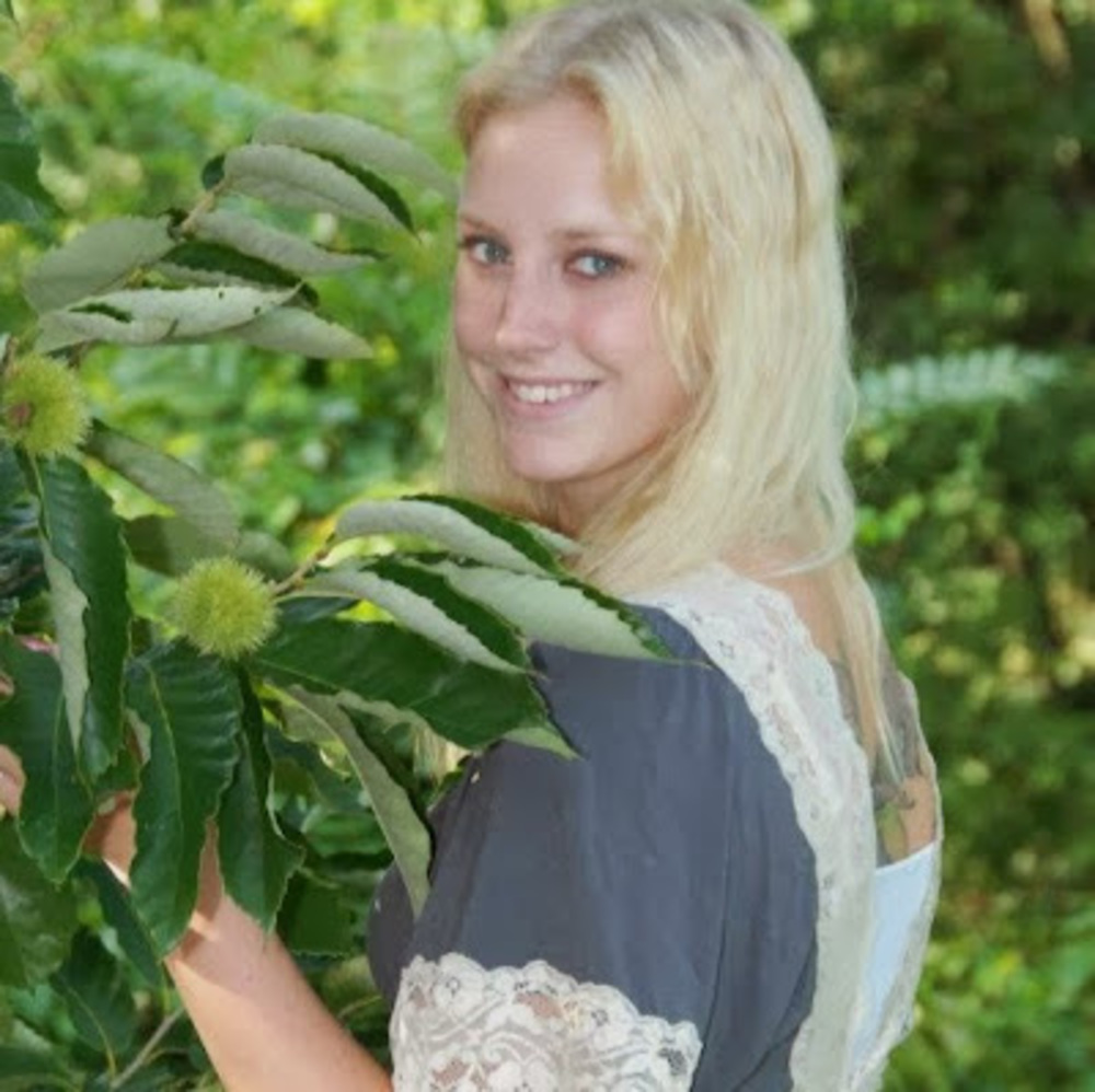 Meet your Posher, Ciera